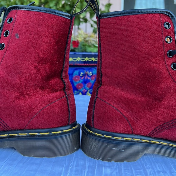 🏴 Dr. Martens MIE Vintage Red Velvet Boots UK 5 - Picture 16 of 17
